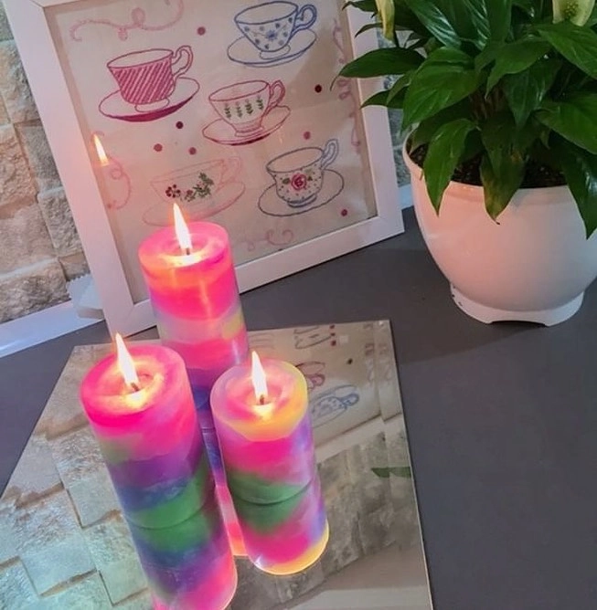 خرید شمع استوانه ای مرمریت مدل رنگین کمان روشن از برند شمع ایمپریال