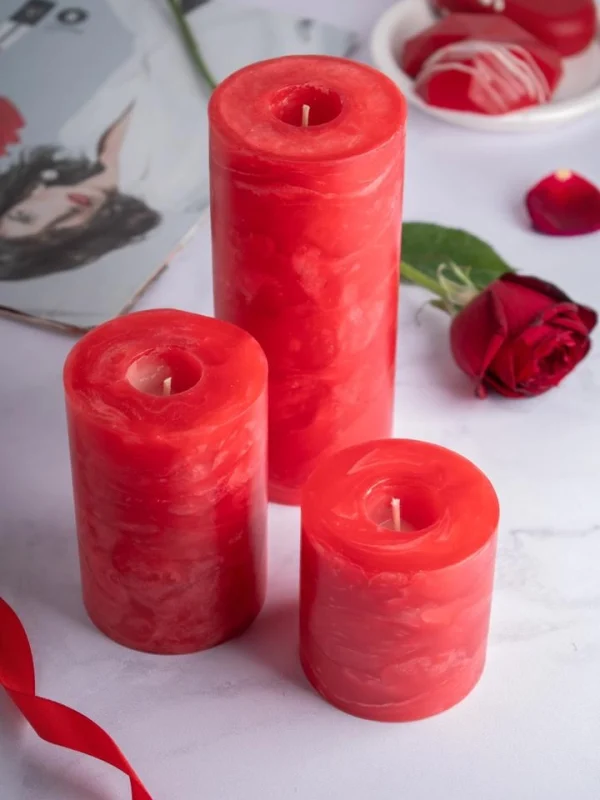 خرید شمع استوانه ای قرمز برای تزیین سفره شب عید و شب یلدا