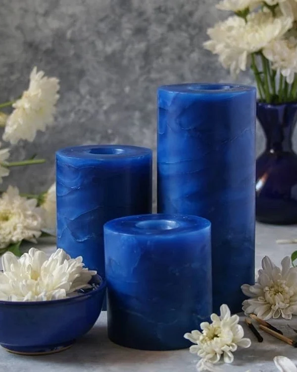 خرید شمع استوانه ای مرمریت رنگ آبی کاربنی از برند شمع ایمپریال